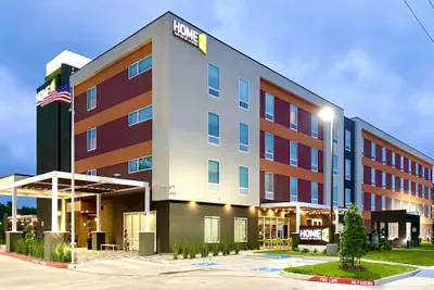 Photo 2 - Home2 Suites by Hilton Beaumont