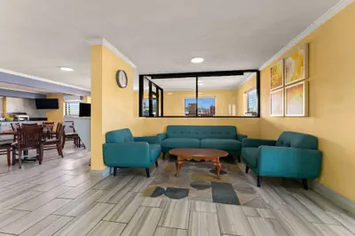 Photo 4 - Quality Inn & Suites Dublin