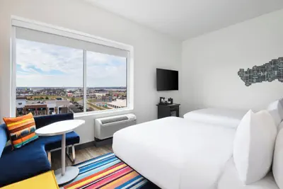 Photo 5 - Aloft by Marriott Cincinnati West Chester