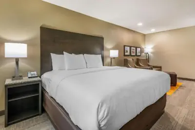 Photo 4 - Coral Pointe Sarasota, an Ascend Collection Hotel