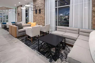 Photo 5 - Hyatt Place Bakersfield