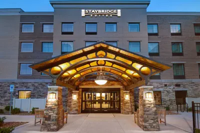 Photo 2 - Staybridge Suites Sterling Heights - Detroit by IHG