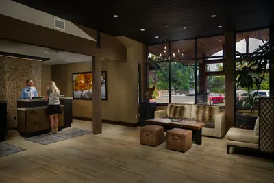 Photo 4 - Premier 1 King Bed with Sofabed for 4