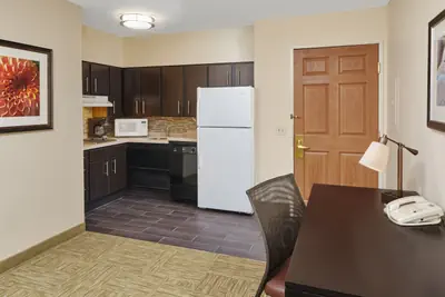 Photo 2 - 1 King Bed 1 Bedroom Suite