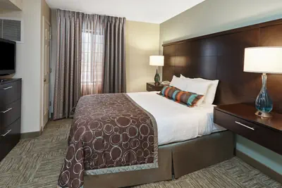 Photo 3 - 1 King Bed 1 Bedroom Suite