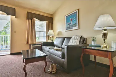Photo 2 - Premier King Suite for 4