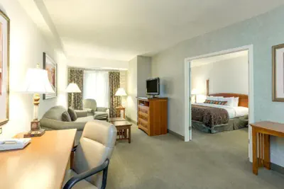 Photo 2 - 1 King Bed Studio Suite Non Smoking