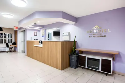 Photo 5 - Microtel Inn & Suites by Wyndham Southern Pines Pinehurst