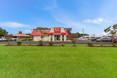 Photo 2 - Econo Lodge Washington NC North
