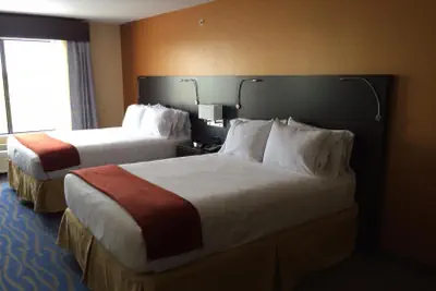 Photo 2 - Holiday Inn Express & Suites St Louis Airport by IHG