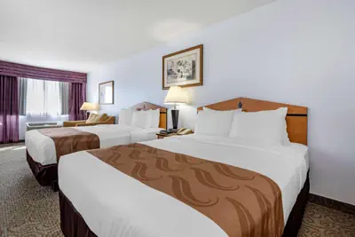 Photo 5 - Quality Inn & Suites Denver Airport - Gateway Park
