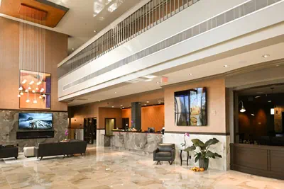 Photo 3 - Grand Laurel Hotel