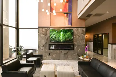 Photo 2 - Grand Laurel Hotel