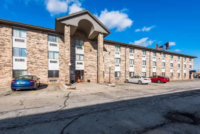 Photo 2 - Motel 6-Bridgeview, IL