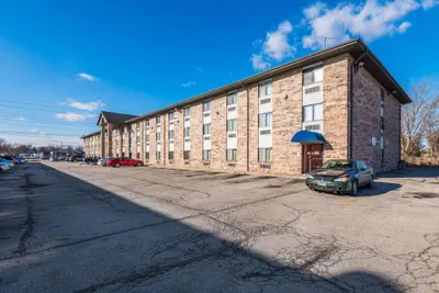 Photo 3 - Motel 6-Bridgeview, IL