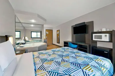 Photo 3 - Motel 6-Cedar Rapids, IA - Airport