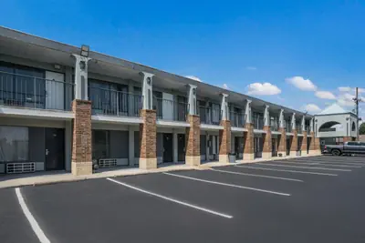 Photo 2 - Americas Best Value Inn Suites & Studios Blytheville by Sonesta