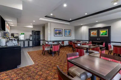 Photo 5 - Quality Inn & Suites I-35 E-Walnut Hill