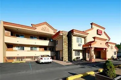 Photo 3 - Super 8 by Wyndham Monticello NY
