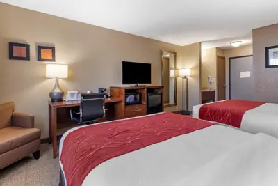 Photo 2 - Comfort Inn & Suites Hays I-70