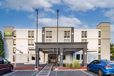 Photo 2 - Spark by Hilton Fishkill