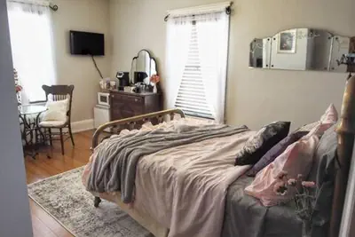 Photo 4 - The Bissing House