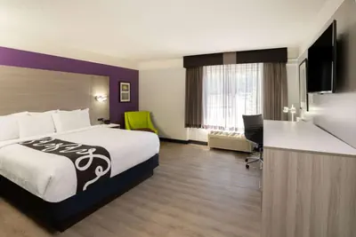Photo 3 - La Quinta by Wyndham Birmingham Hoover