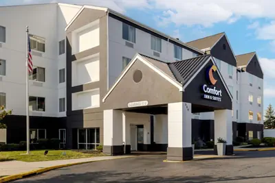 Photo 3 - Comfort Inn & Suites Mt Laurel-Philadelphia