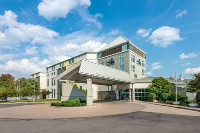 Photo 3 - 41 Lakefront Hotel, Trademark Collection by Wyndham