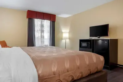 Photo 2 - Quality Inn Phenix City Columbus