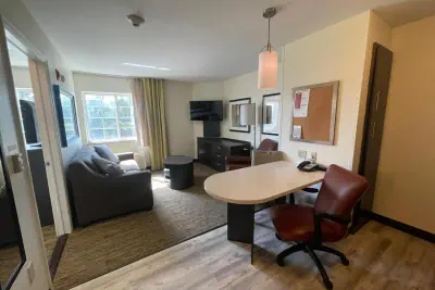 Photo 2 - Candlewood Suites Secaucus by IHG