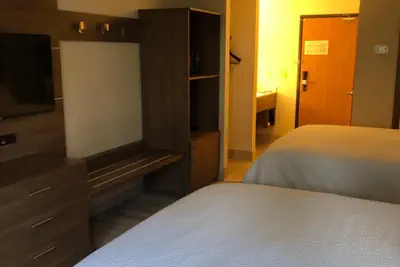 Photo 3 - Holiday Inn Express Mt. Vernon by IHG