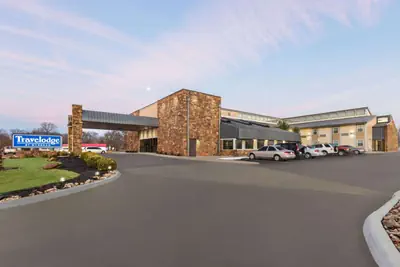 Photo 3 - Travelodge by Wyndham Coffeyville