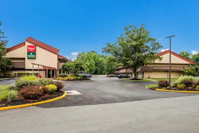 Photo 4 - Red Roof Inn Princeton - Ewing