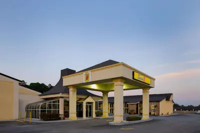 Photo 5 - Super 8 by Wyndham McDonough GA