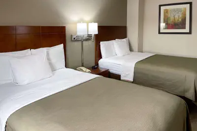 Photo 4 - Econo Lodge Cartersville-Emerson Lake Point