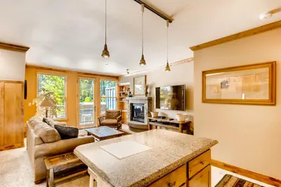 Photo 3 - Jackpine & Black Bear Condos by Vail Resorts