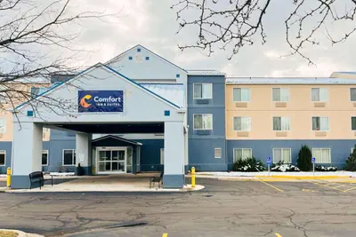 Photo 3 - Comfort Inn & Suites Olathe - Kansas City