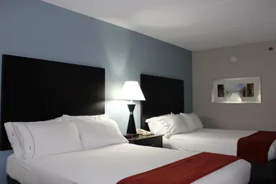 Photo 5 - Holiday Inn Express Forsyth by IHG
