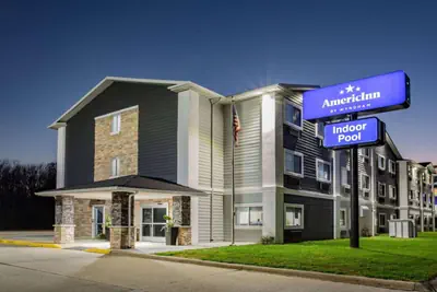 Photo 4 - AmericInn by Wyndham Quincy