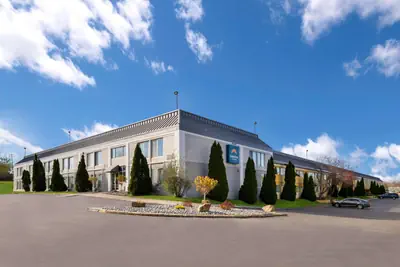 Photo 2 - Quality Inn & Suites Syracuse Fairgrounds