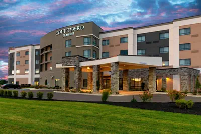 Photo 2 - Courtyard by Marriott Cleveland Elyria
