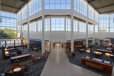 Photo 4 - Delta Hotels by Marriott Little Rock West