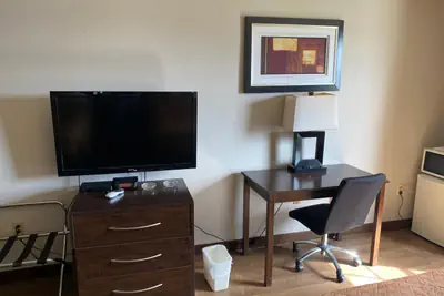 Photo 4 - Days Inn by Wyndham Perryville MO
