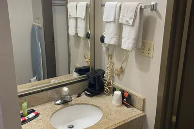 Photo 5 - Days Inn by Wyndham Perryville MO