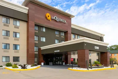 Photo 2 - La Quinta by Wyndham Des Moines West Clive