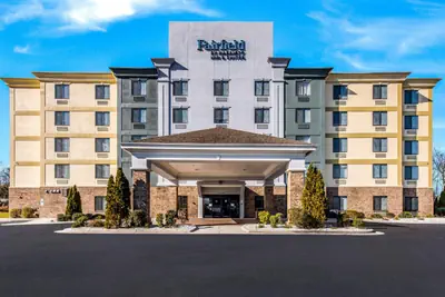 Photo 2 - Fairfield by Marriott Inn & Suites Greensboro Coliseum Area