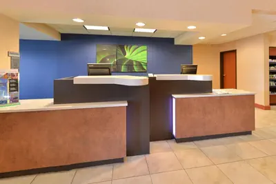 Photo 2 - Fairfield Inn & Suites by Marriott Denver Aurora/Parker