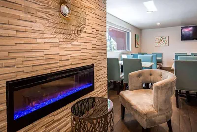 Photo 2 - Baymont by Wyndham Durango