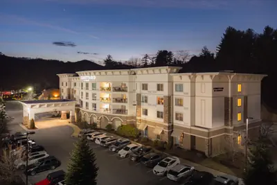 Photo 3 - Courtyard by Marriott Boone